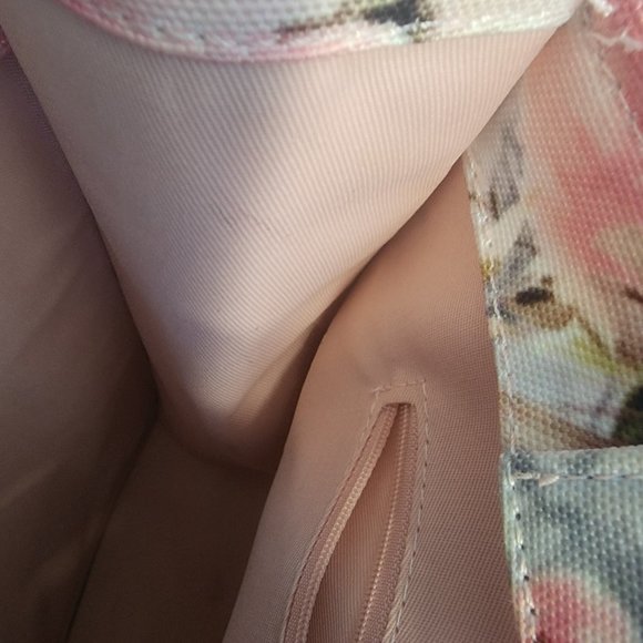 Like Dreams Floral Purse - Picture 2 of 5